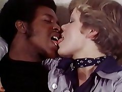 Skupinový sex, Chlupaté, Smíšené rasy, Punčochy, Vintage